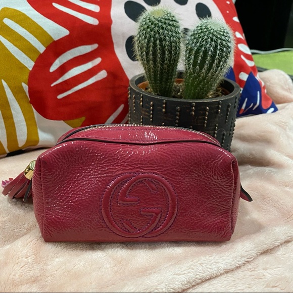 Gucci Handbags - Gucci Soft Patent Soho Small Cosmetic Case